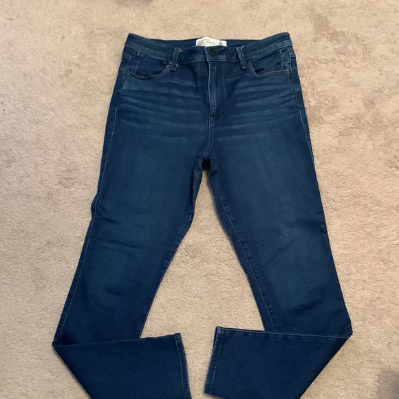 Abercrombie & Fitch Denim - A&F sateen ultra skinny high rise jeans. Size 8R W 29 L 29